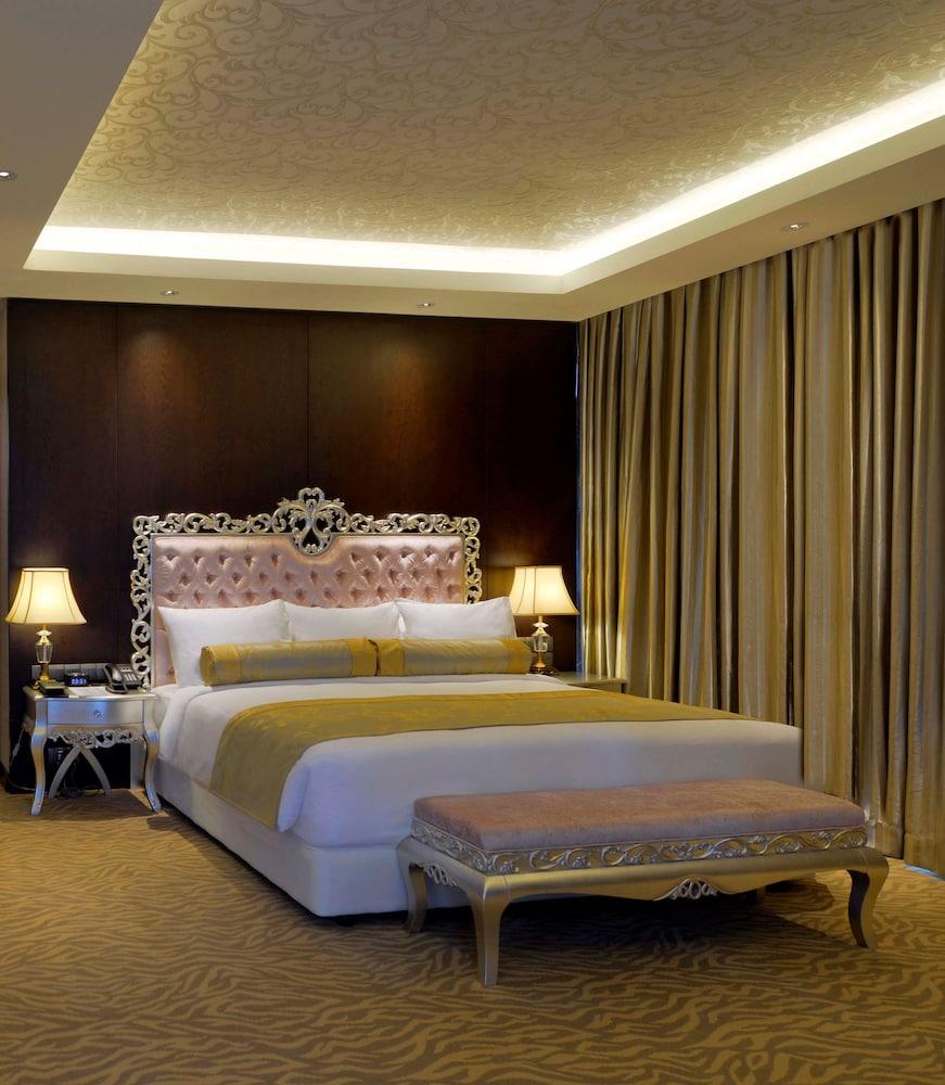 Radisson Blu Chattogram Bay View Chittagong Exterior foto