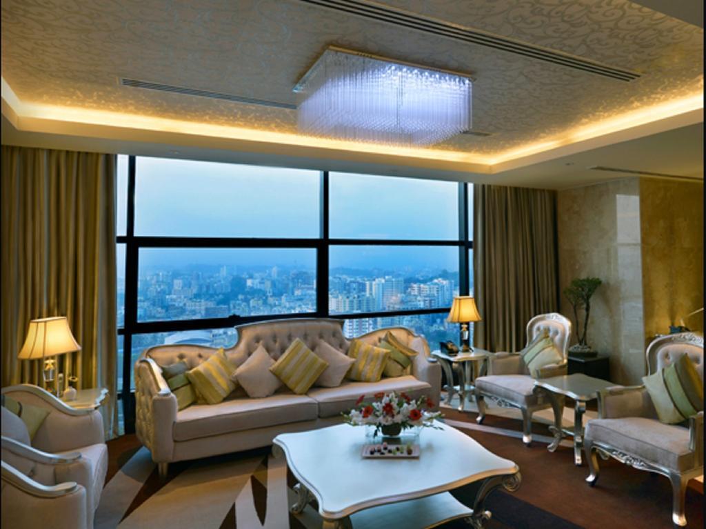 Radisson Blu Chattogram Bay View Chittagong Exterior foto