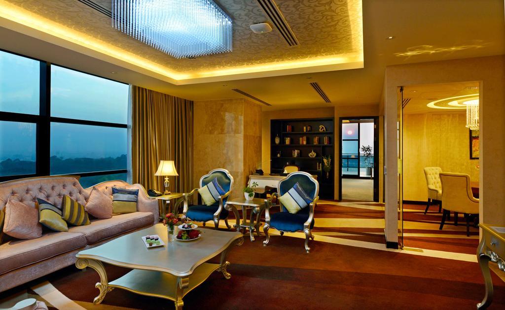 Radisson Blu Chattogram Bay View Chittagong Exterior foto