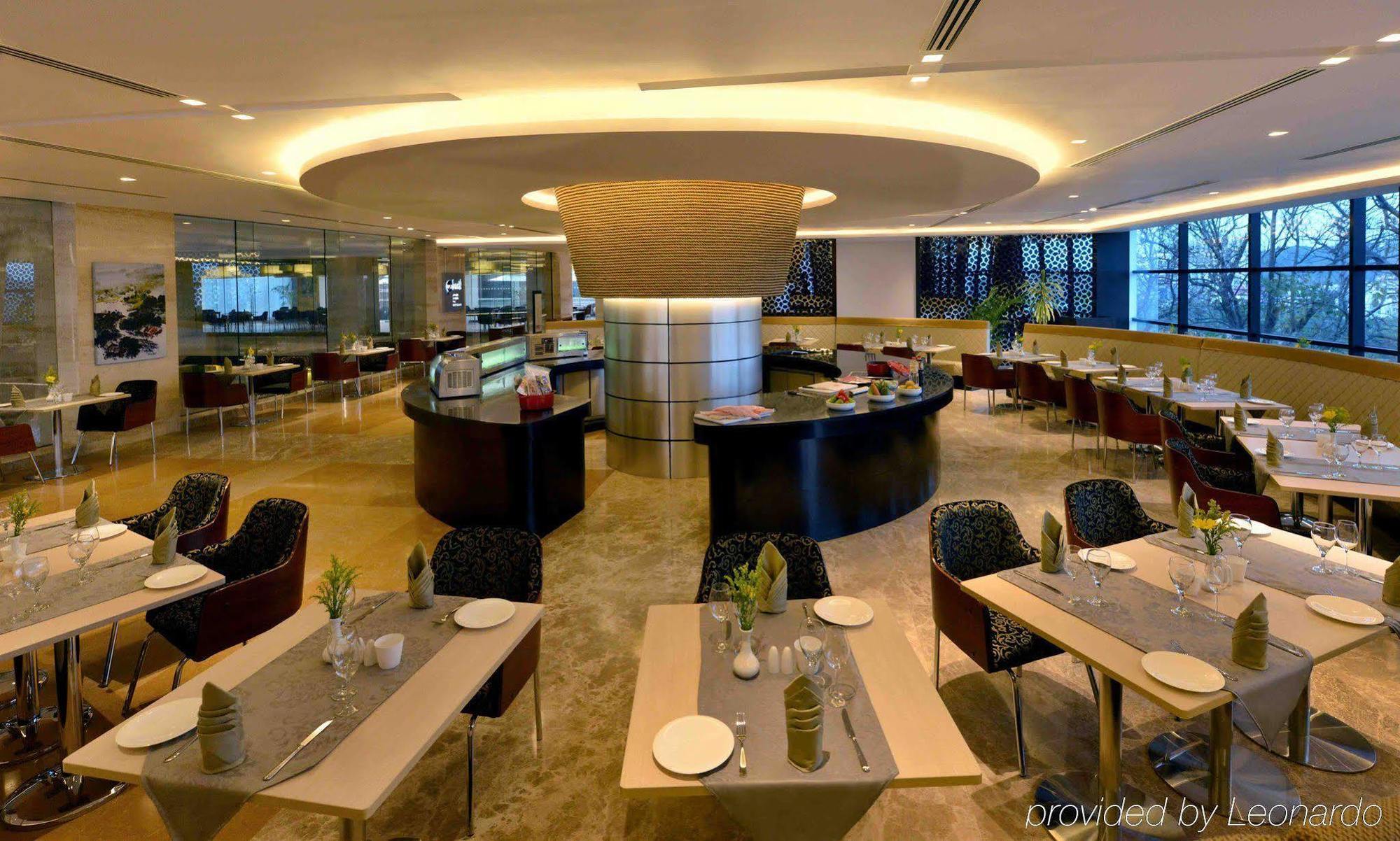 Radisson Blu Chattogram Bay View Chittagong Exterior foto
